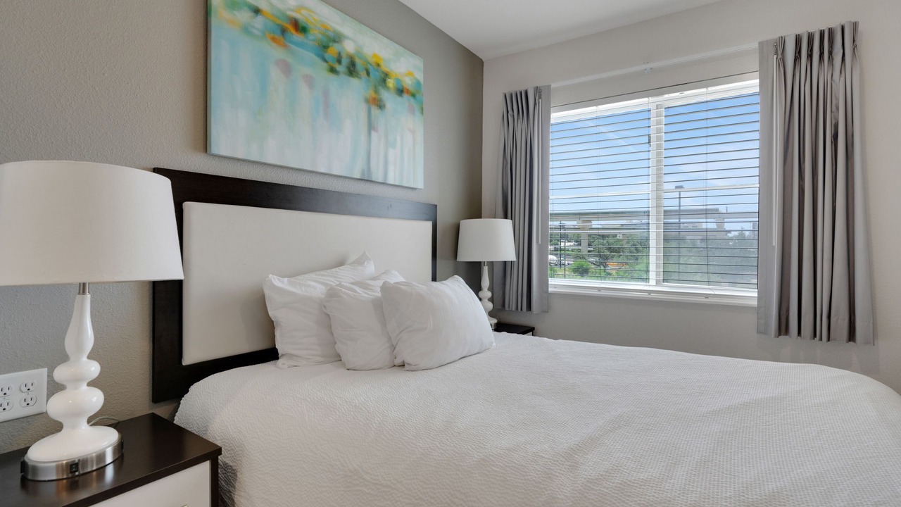Photo of Bedroom in Far North Central