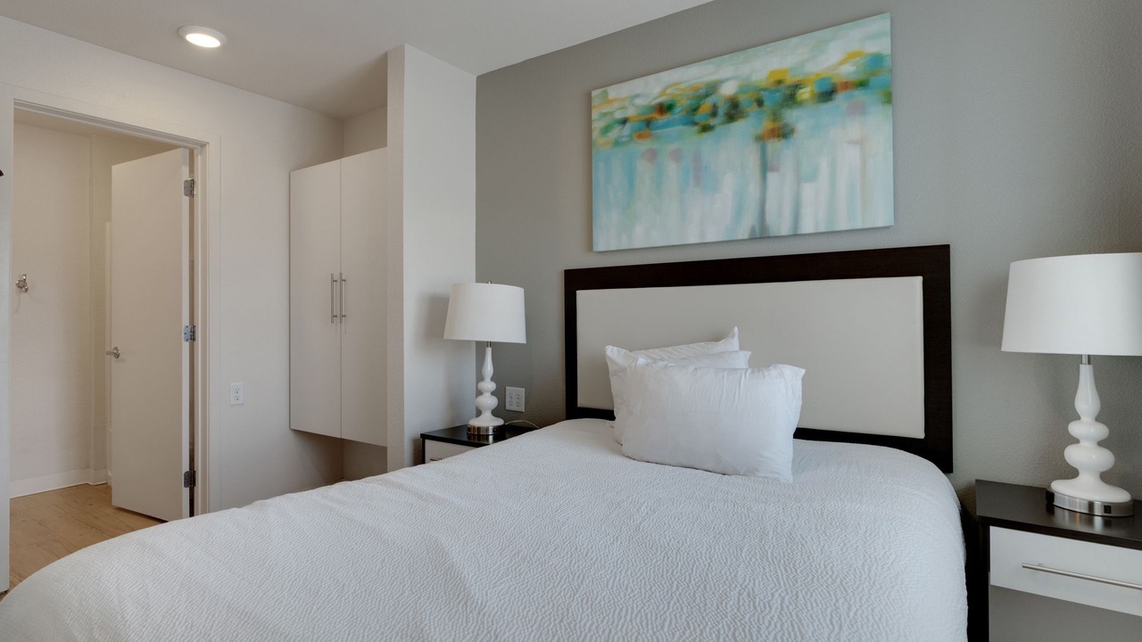 Photo of Bedroom in Far North Central