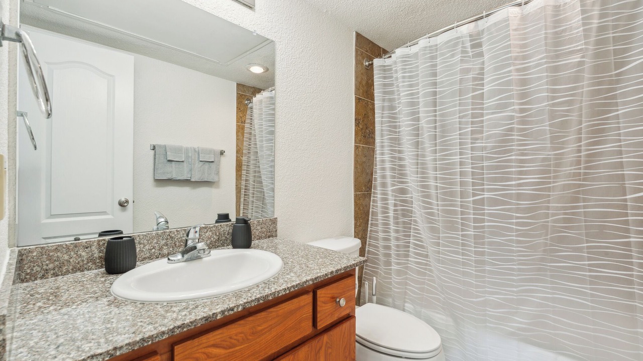 Photo of Bathroom in Clodine