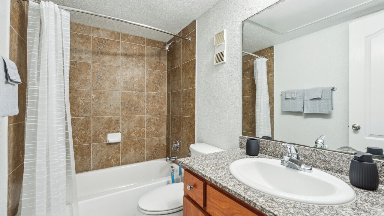 Photo of Bathroom in Clodine