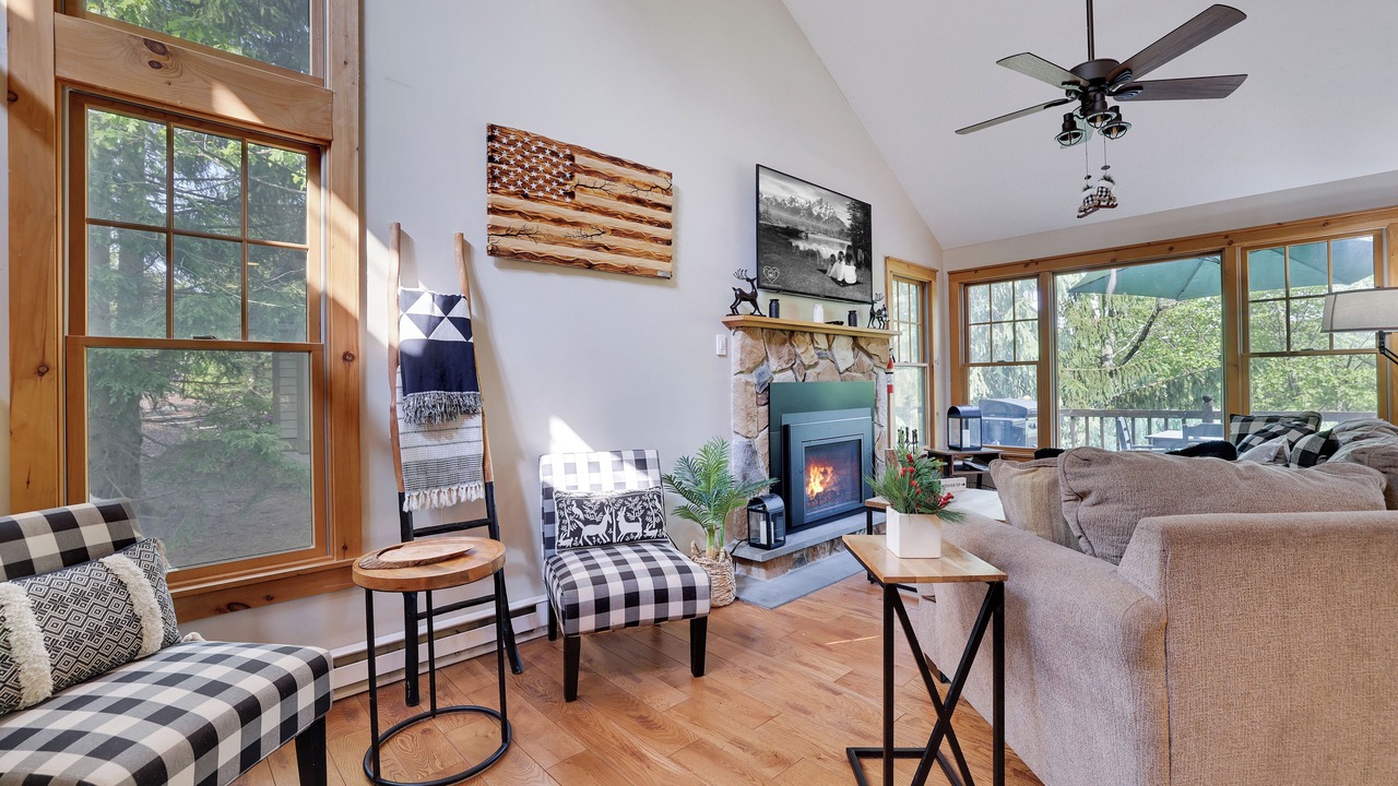 Photo of Livingroom in Tannersville
