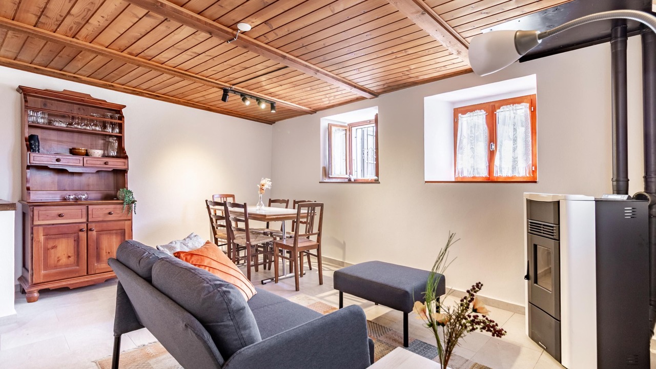 Photo of Livingroom in Indemini