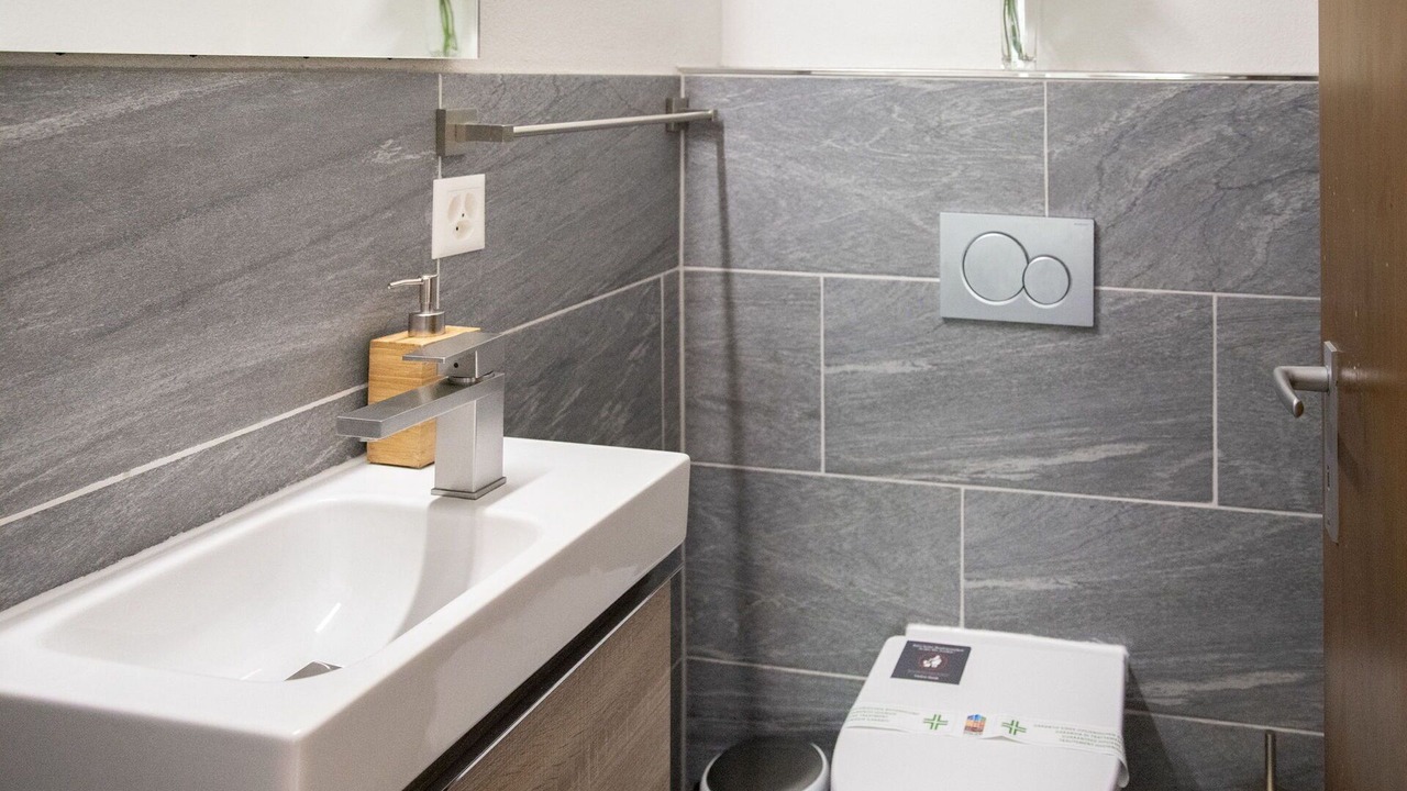 Photo of Bathroom in Falera