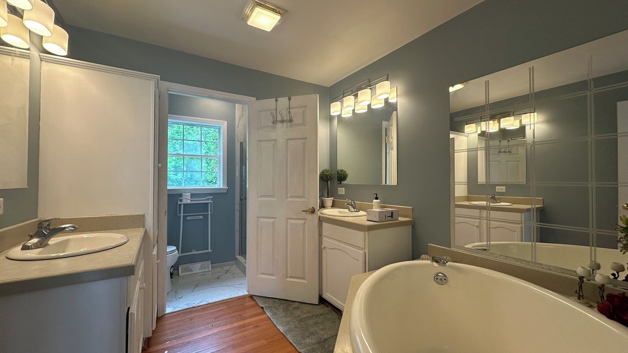 Photo of Bathroom in Kabletown