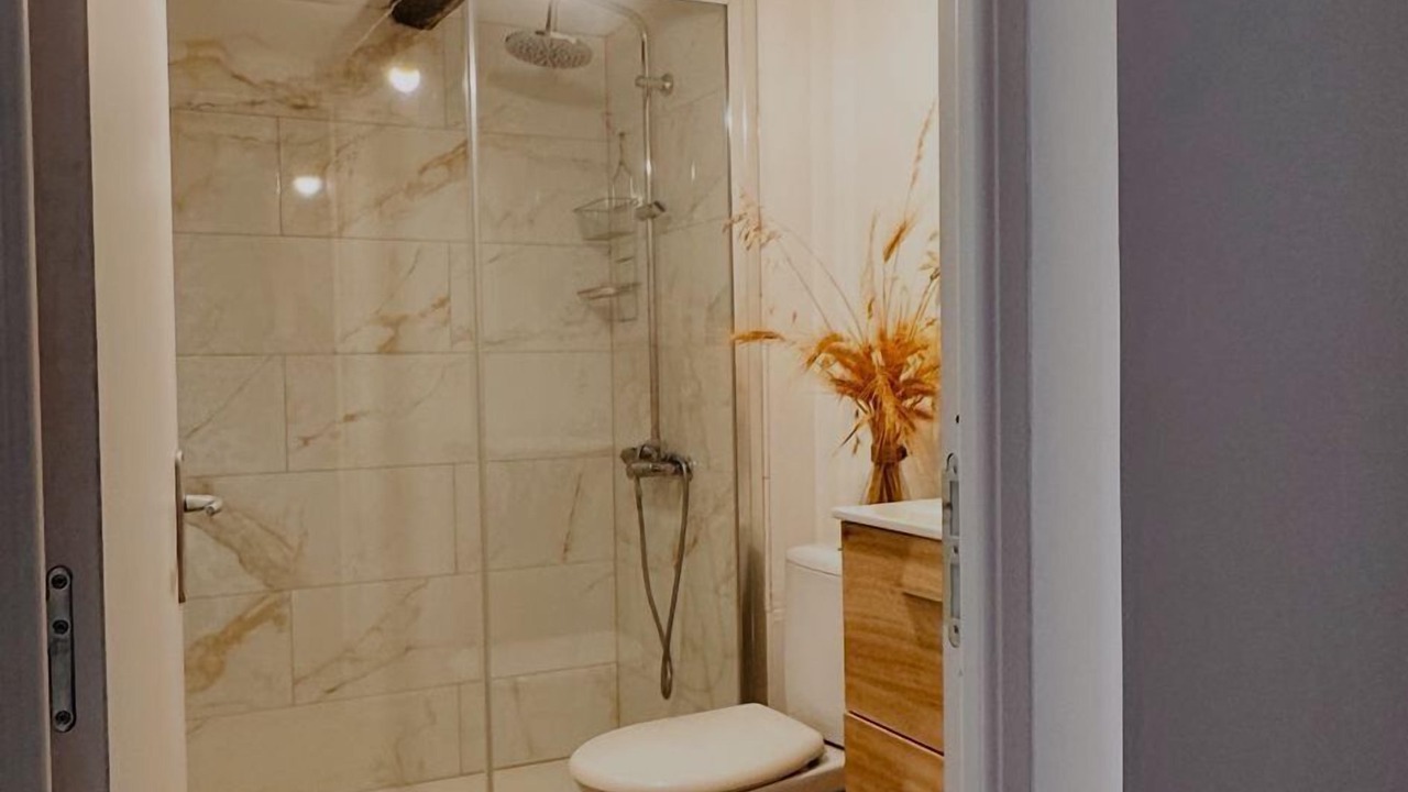 Photo of Bathroom in Bourigeole