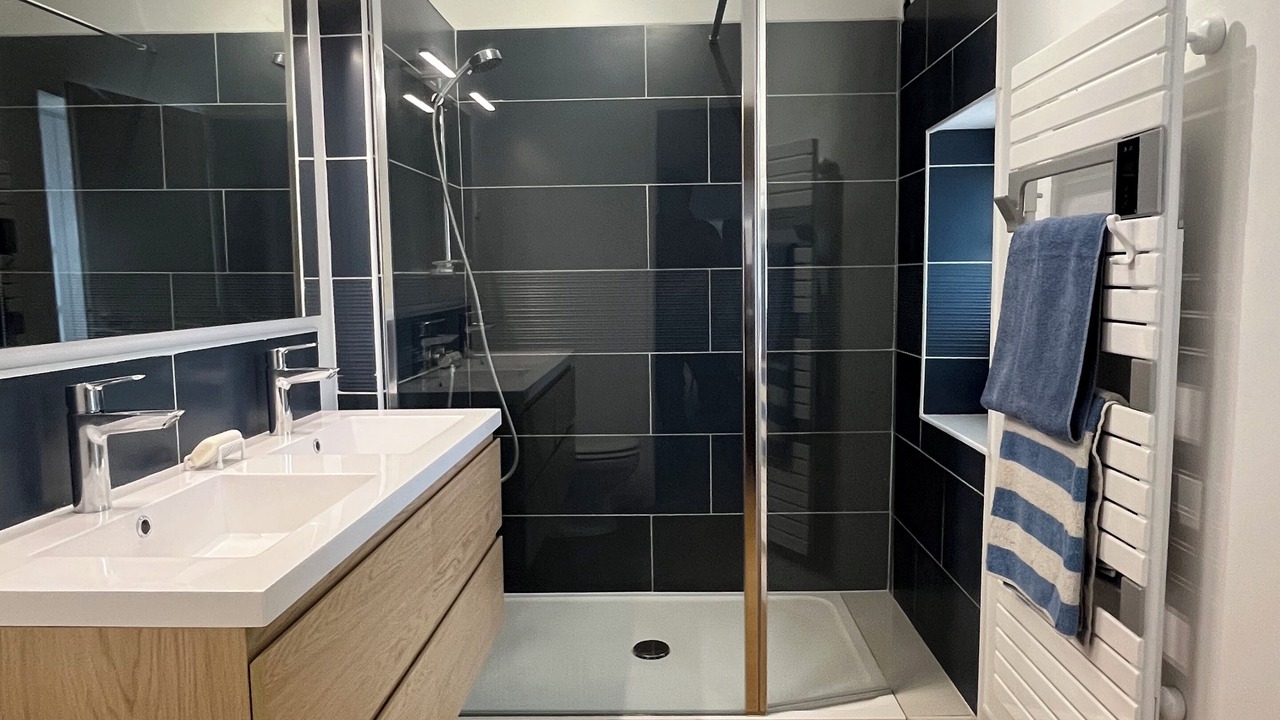 Photo of Bathroom in Beaulieu-sous-la-Roche