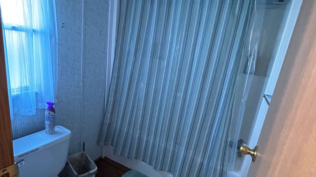 Photo of Bathroom in Valois
