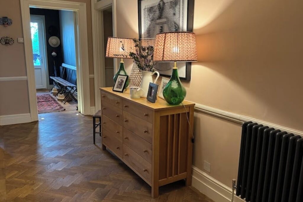 Photo of Others in Nutfield