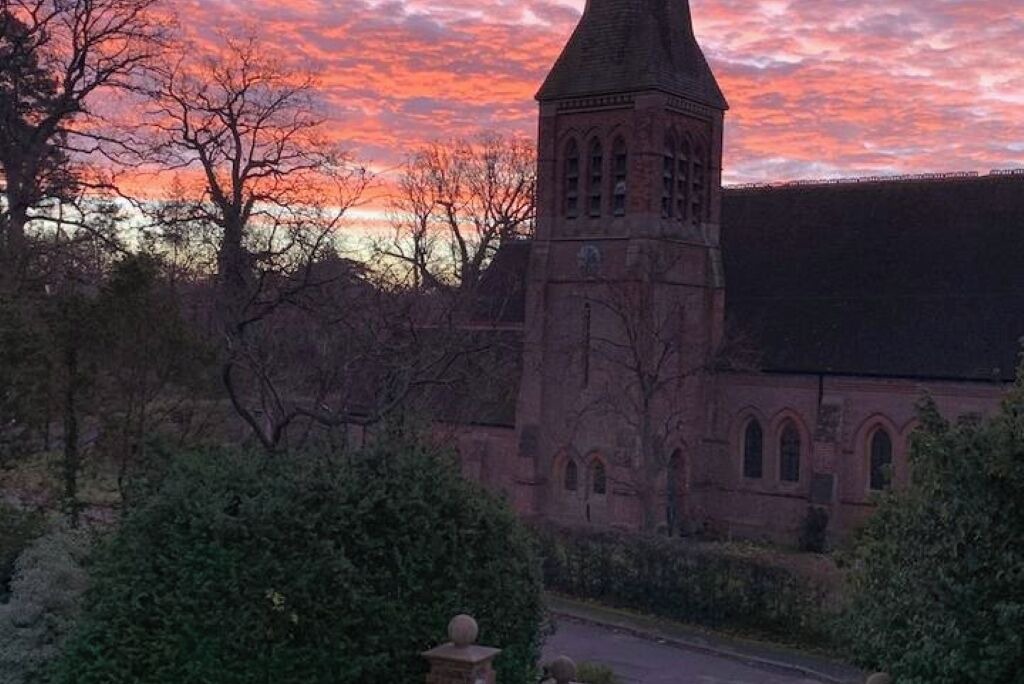 Photo of Others in Nutfield