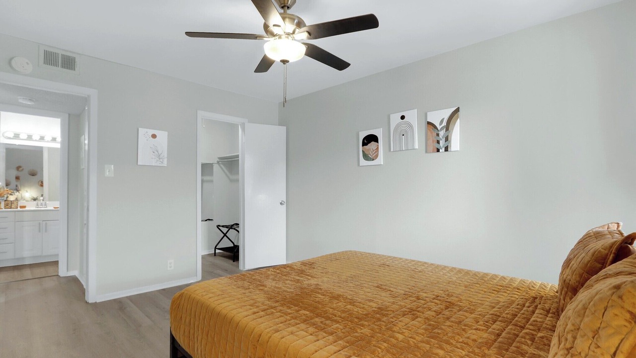 Photo of Bathroom in Point Venture