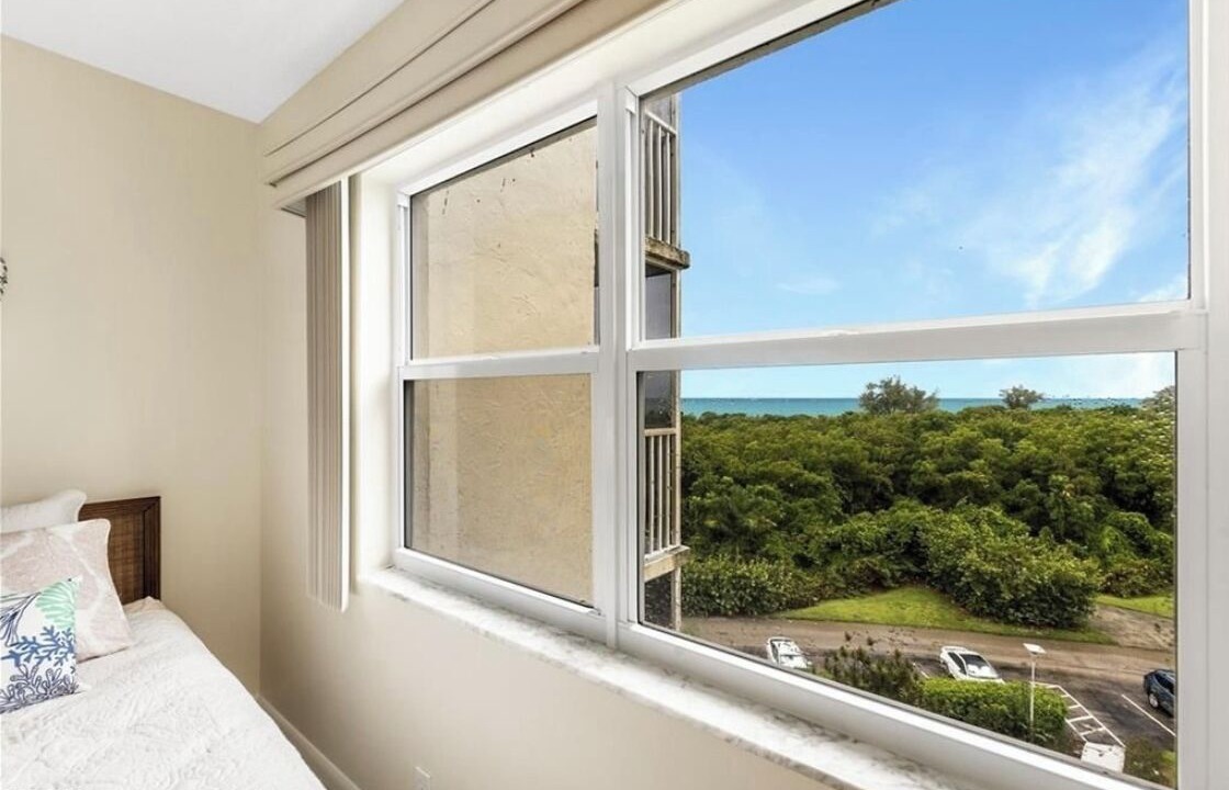 Photo of Bedroom in Vanderbilt Beach
