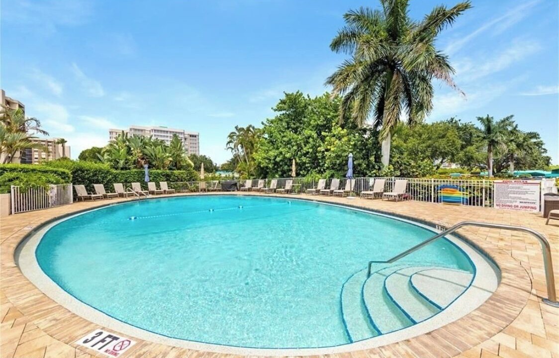 Photo of Outdoor in Vanderbilt Beach