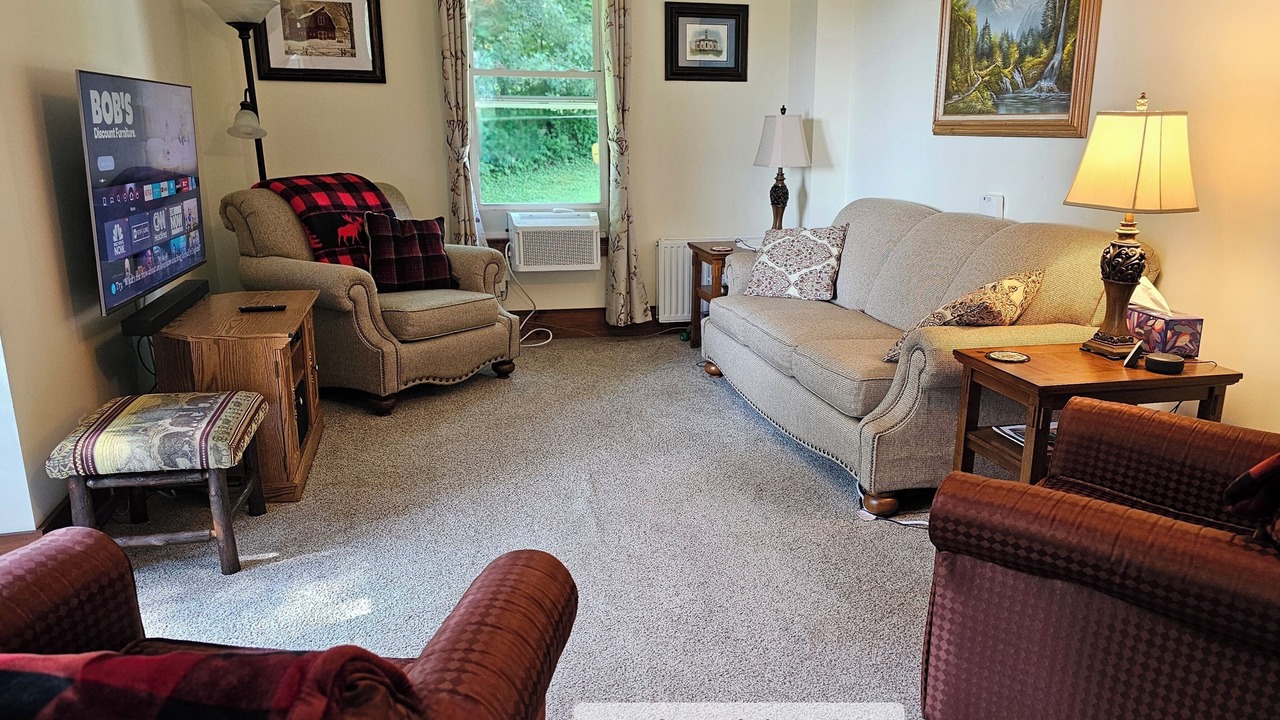Photo of Livingroom in Town of Piercefield
