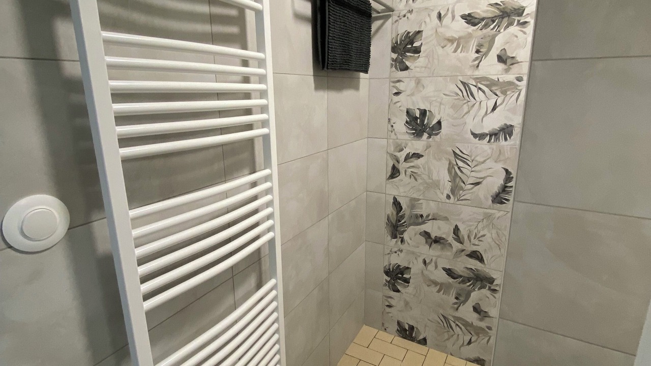 Photo of Bathroom in Douzy