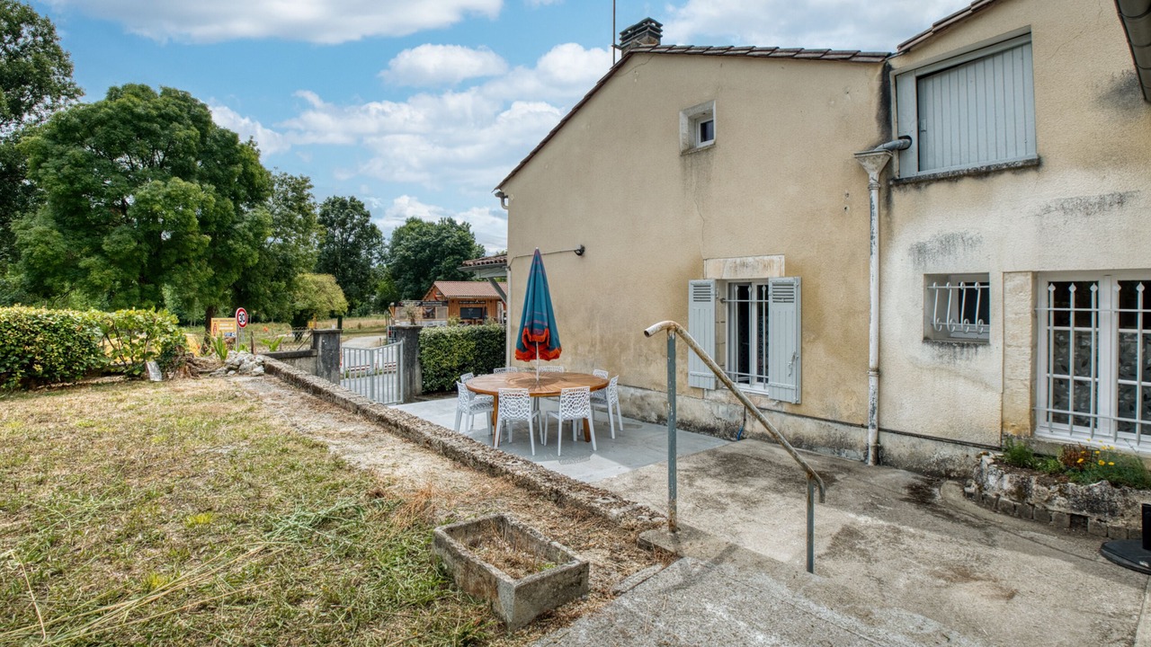 Photo of Outdoor in Saint-Germain-du-Salembre