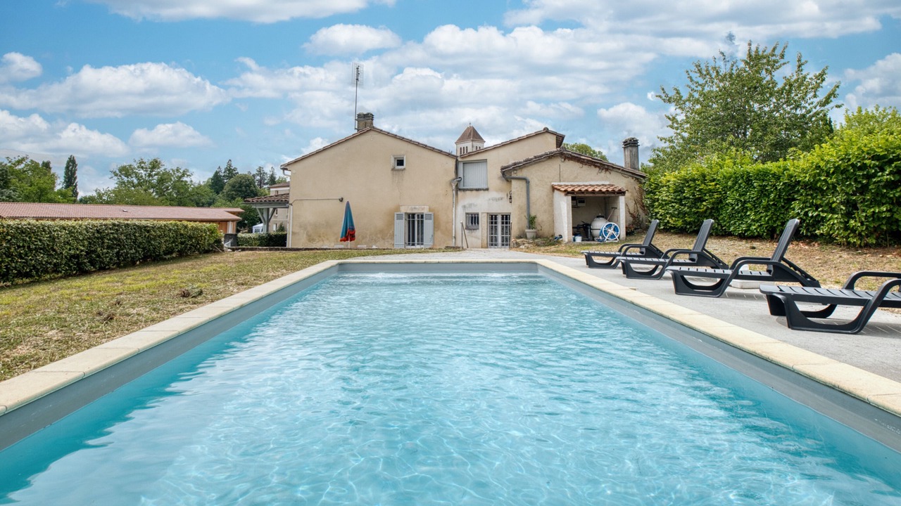 Photo of Outdoor in Saint-Germain-du-Salembre