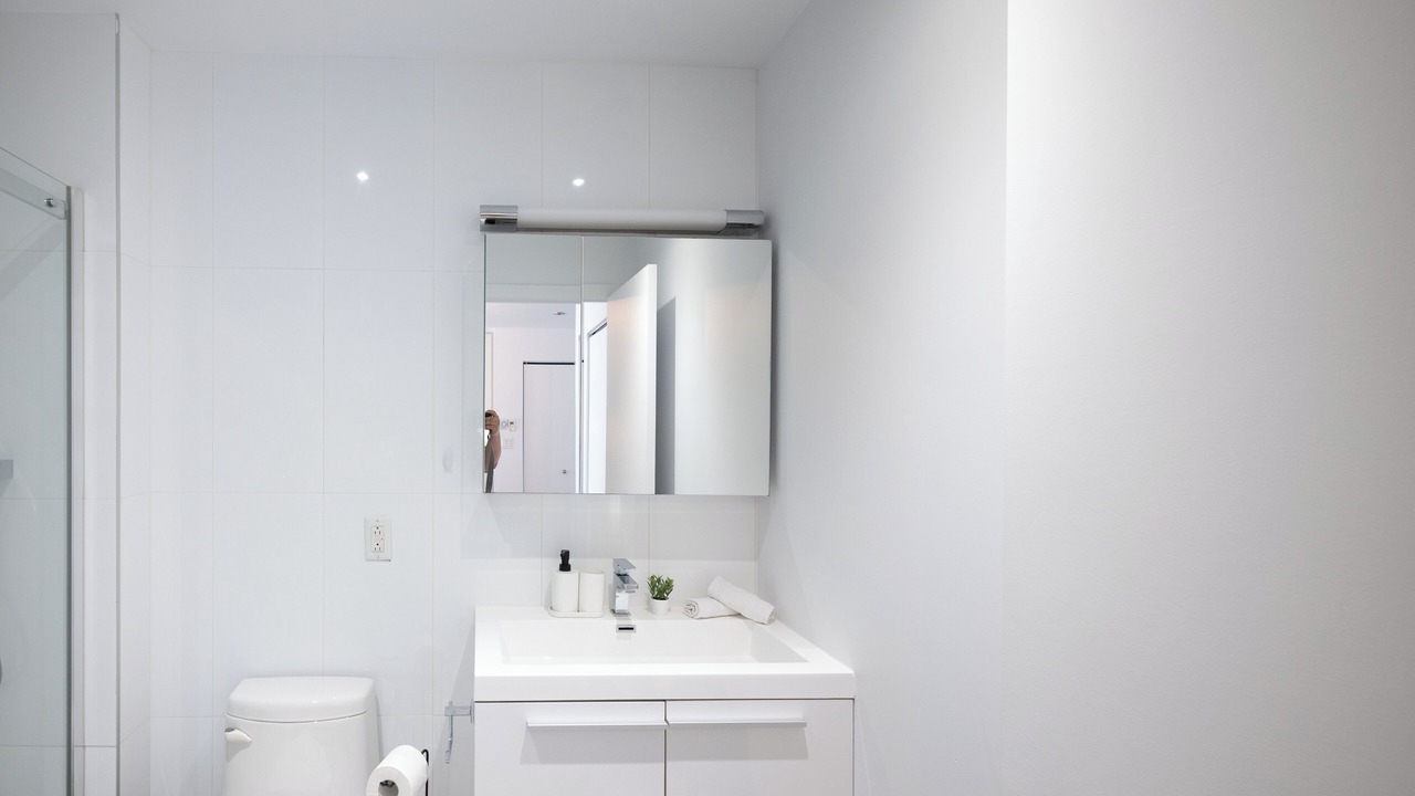 Photo of Bathroom in Cite Multimedia