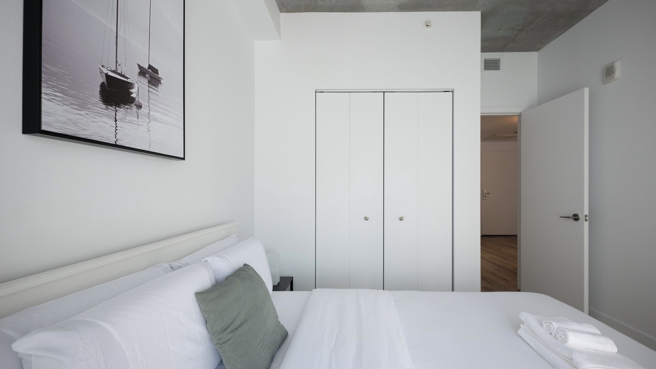 Photo of Bedroom in International District