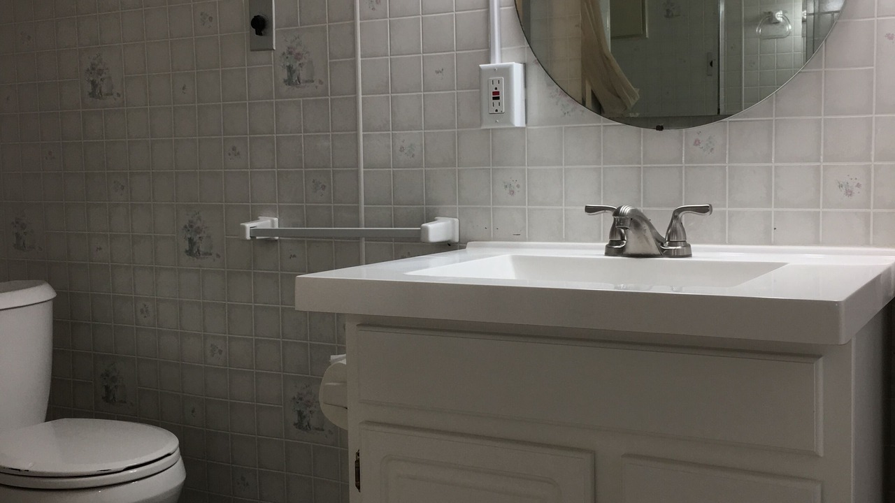 Photo of Bathroom in Oakmont