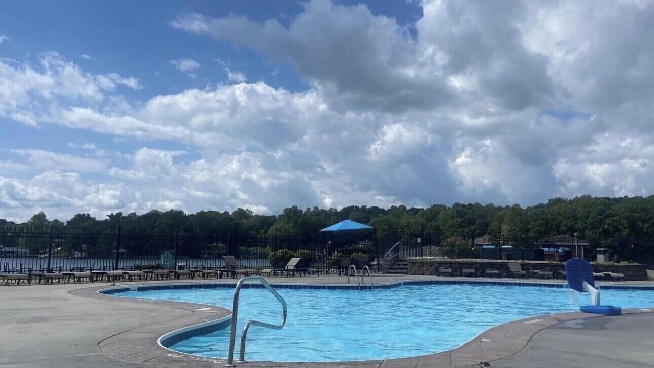 Photo of Outdoor in Huddleston