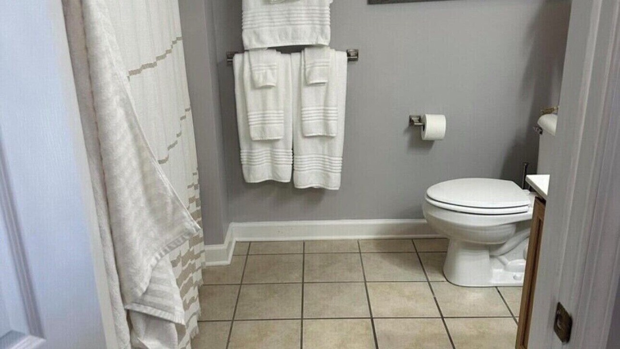 Photo of Bathroom in Huddleston