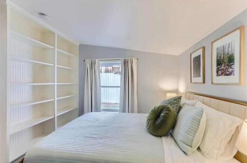 Photo of Bedroom in Lower Arapahoe