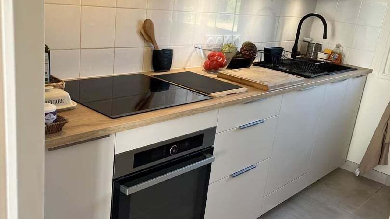 Photo of Kitchen in Lanmodez