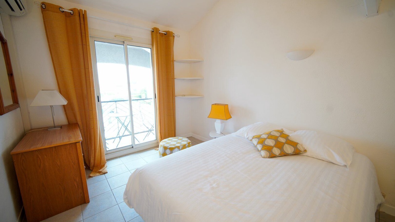 Photo of Bedroom in Saint-Laurent-de-la-Salanque