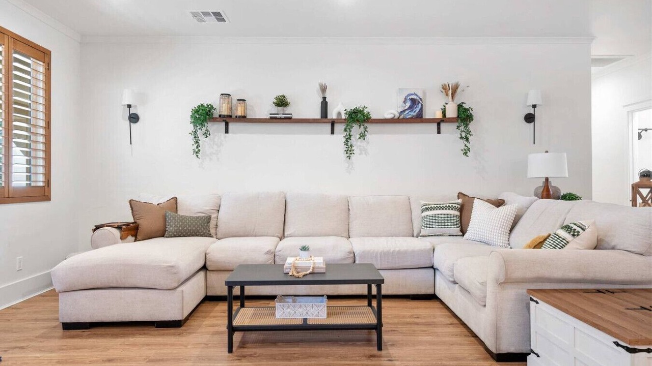 Photo of Livingroom in Country Club