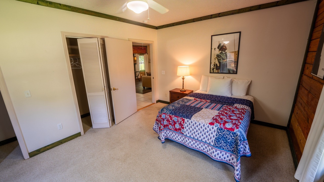 Photo of Bedroom in Buchanan