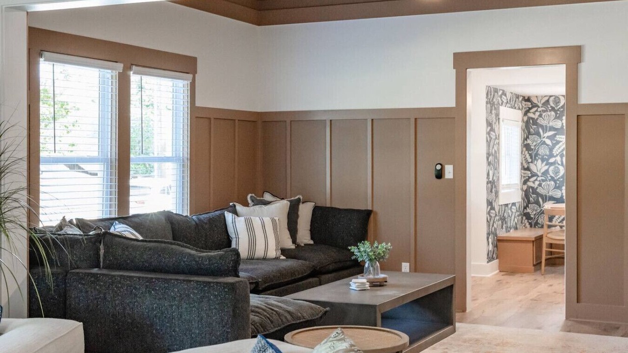 Photo of Livingroom in Broken Arrow
