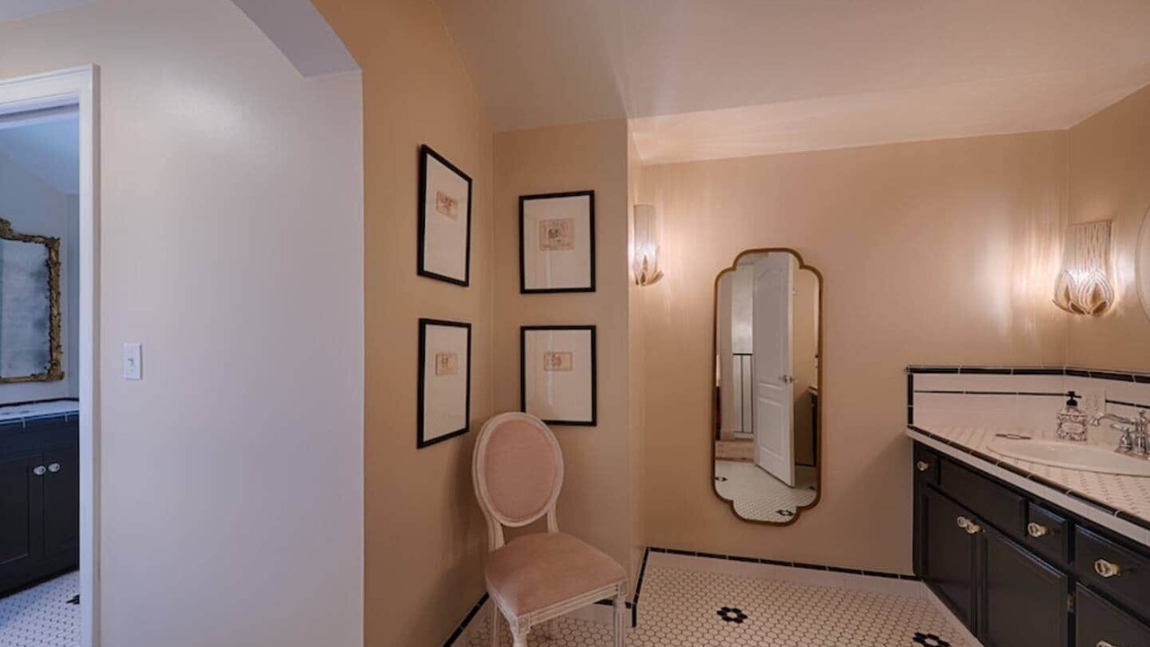 Photo of Bathroom in Freestone