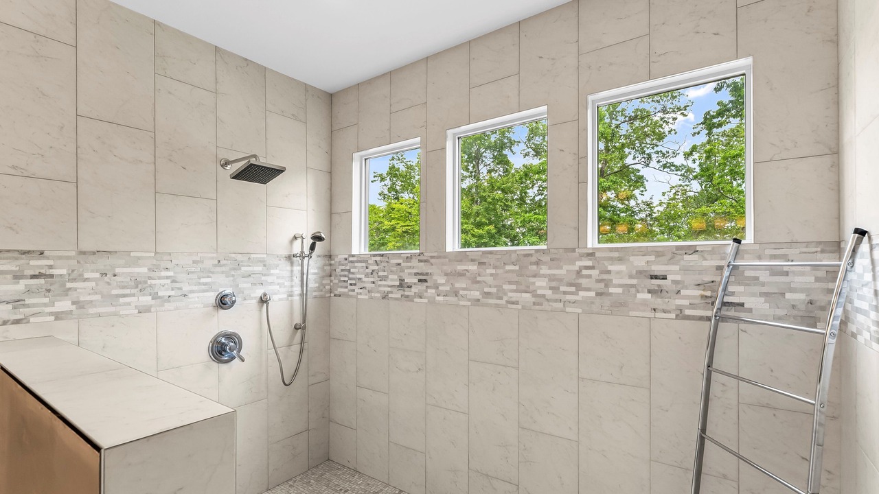 Photo of Bathroom in Marion