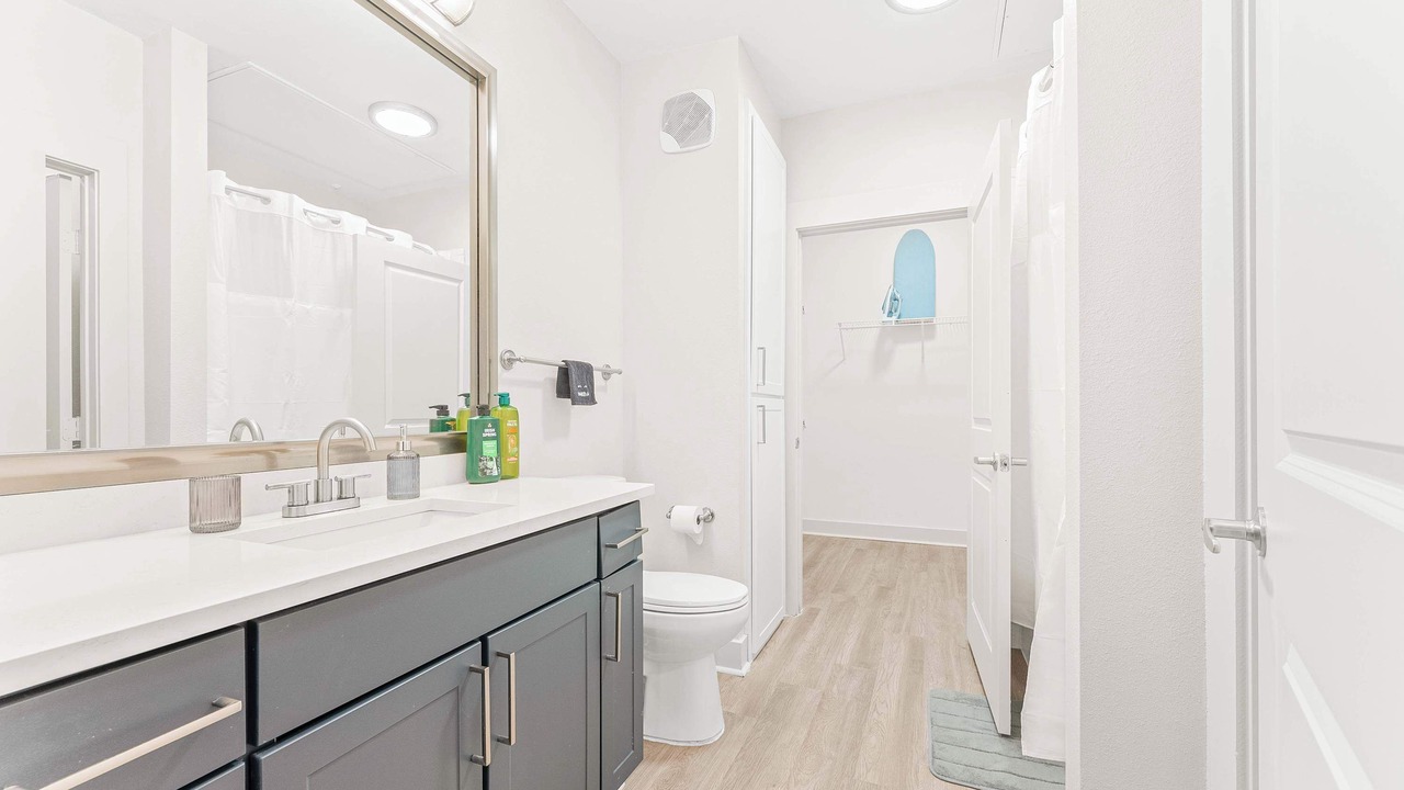 Photo of Bathroom in Deep Ellum