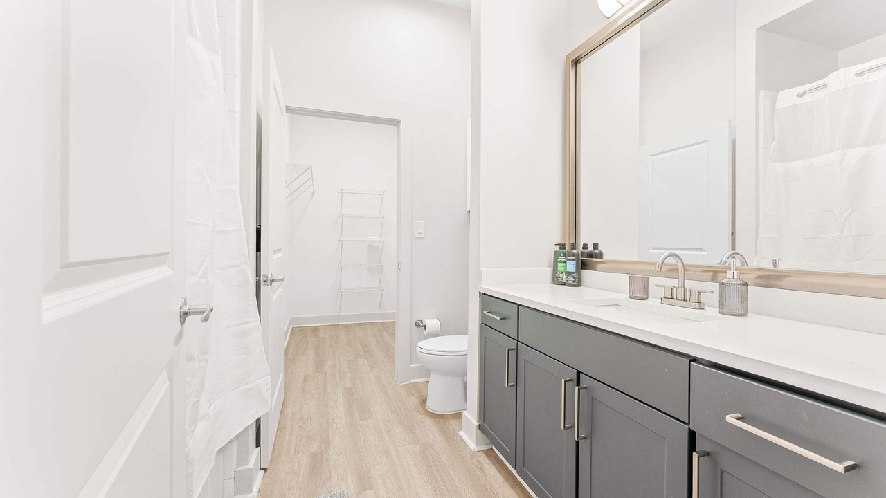 Photo of Bathroom in Deep Ellum