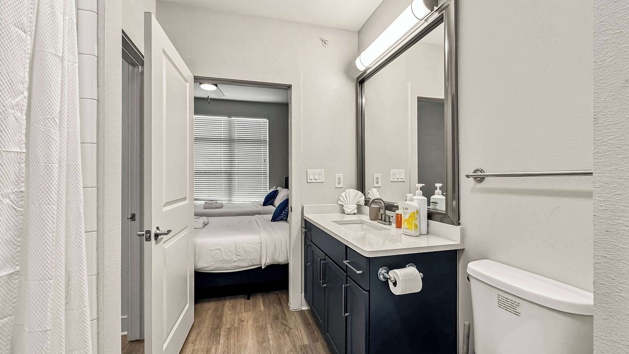 Photo of Bathroom in Deep Ellum