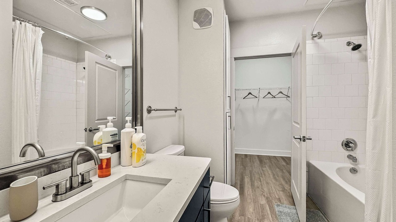 Photo of Bathroom in Deep Ellum