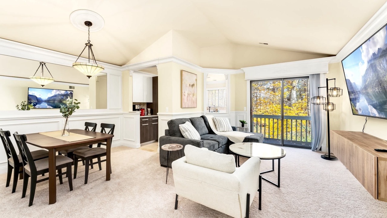 Photo of Livingroom in Novi