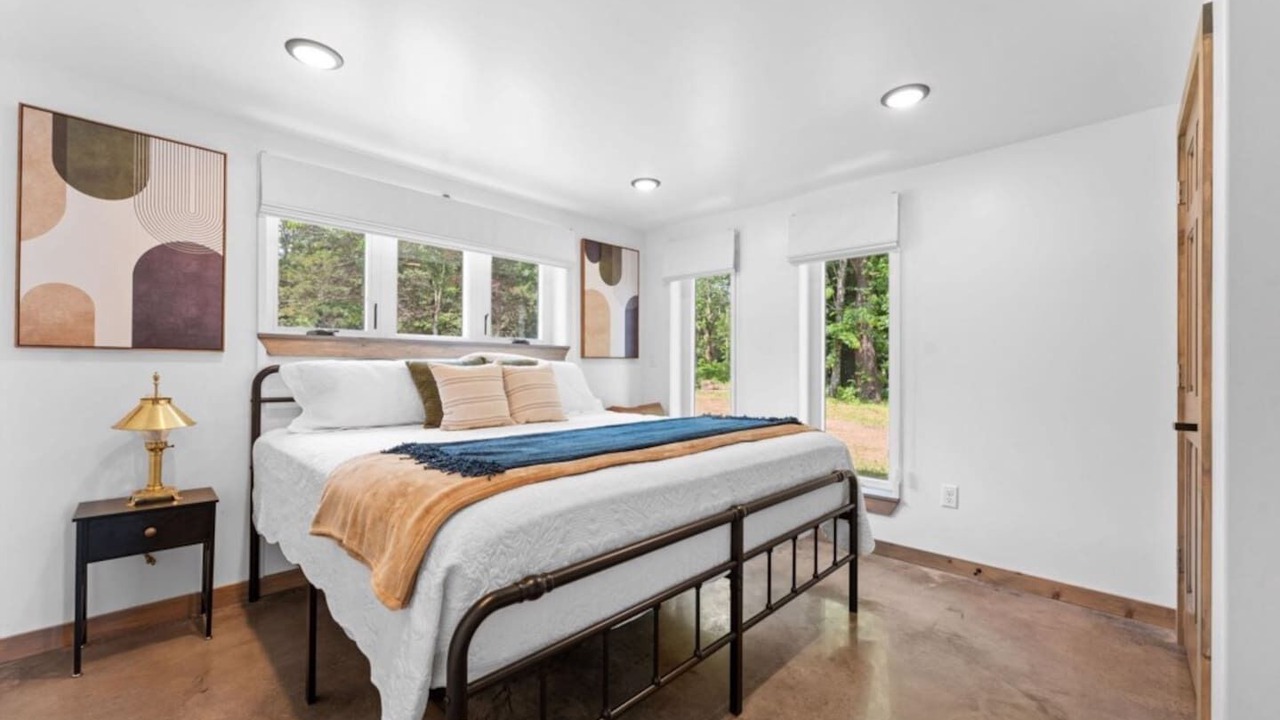Photo of Bedroom in Jasper