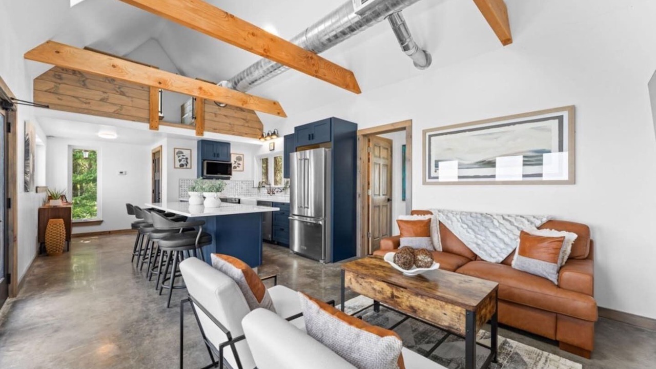 Photo of Livingroom in Jasper