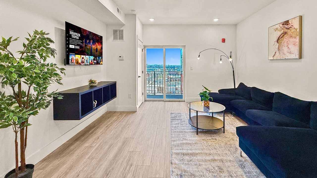 Photo of Livingroom in Olde Richmond