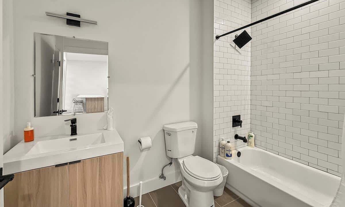 Photo of Bathroom in Olde Richmond