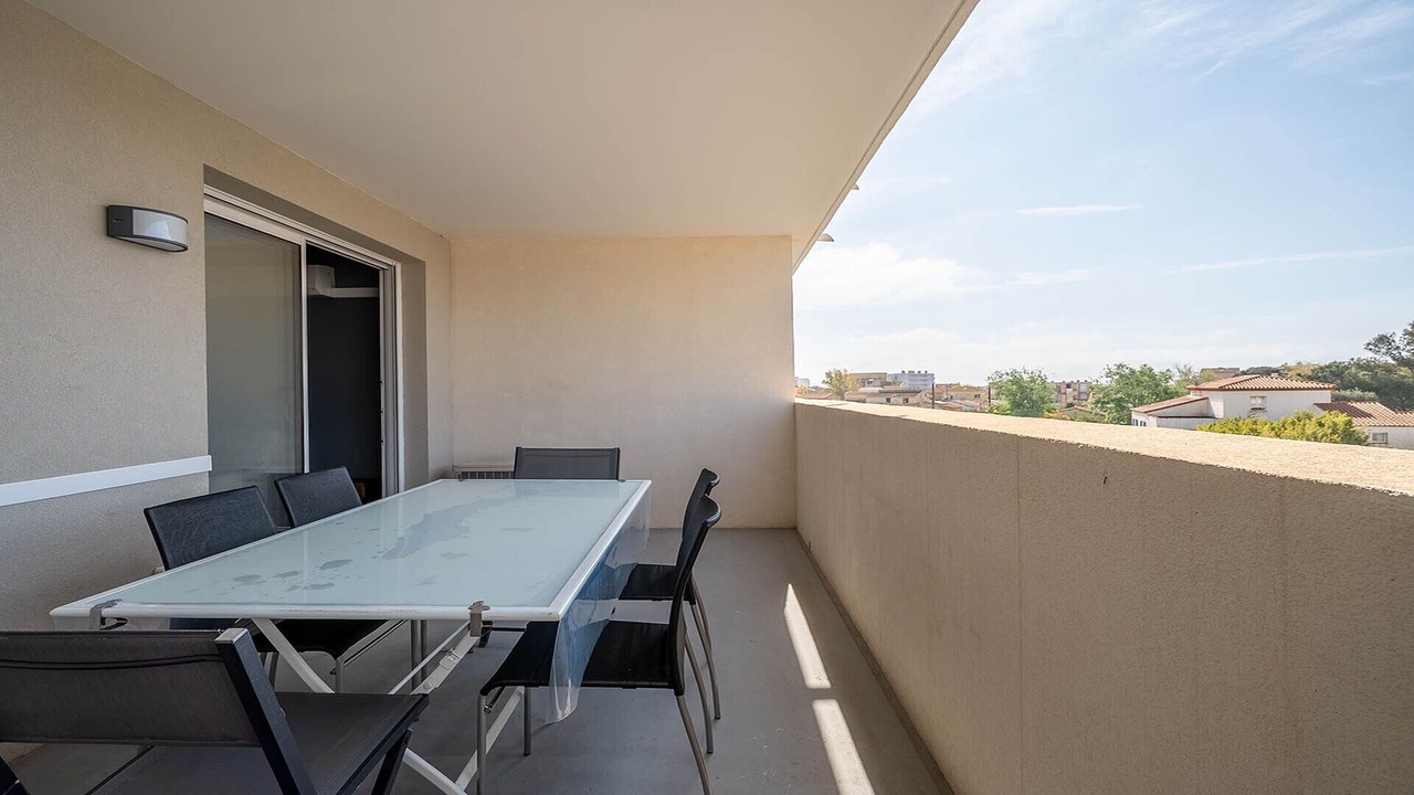 Photo of Patio Balcony in Serignan