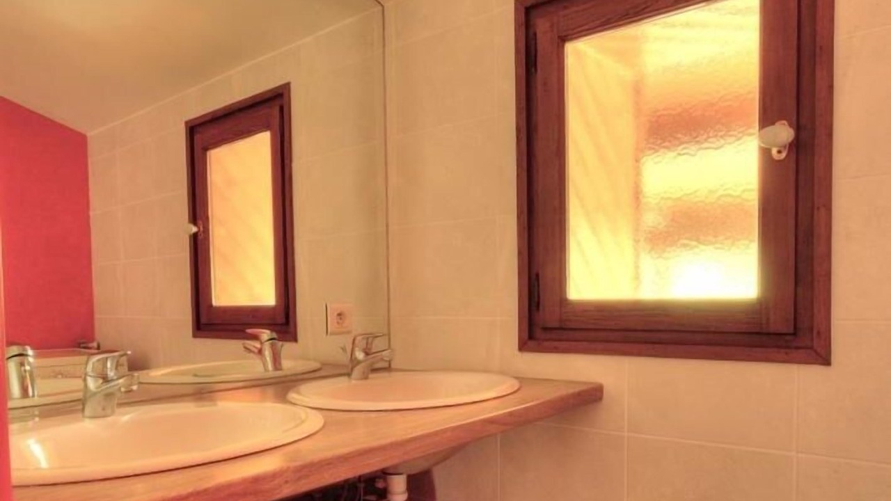 Photo of Bathroom in Fleurie