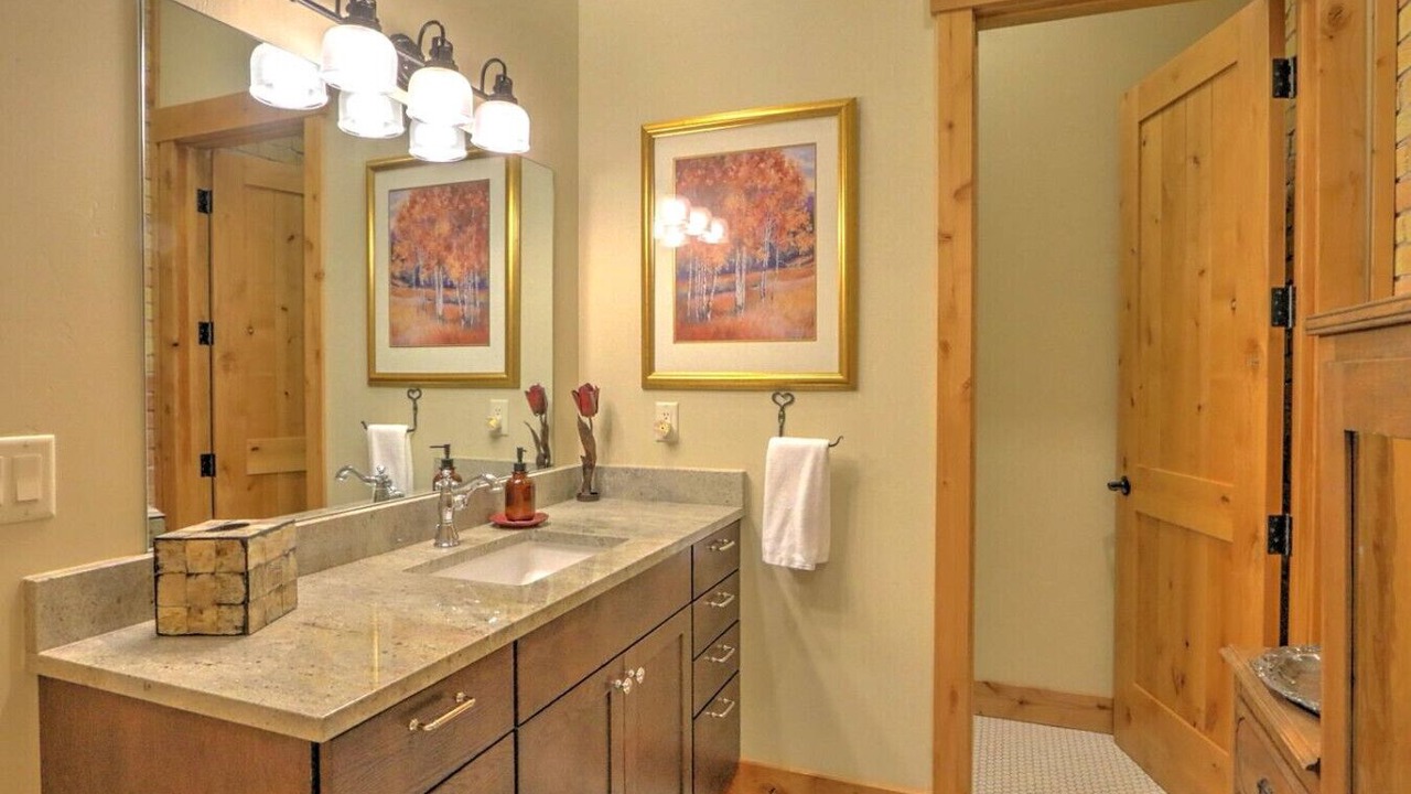 Photo of Bathroom in Glenwood Springs
