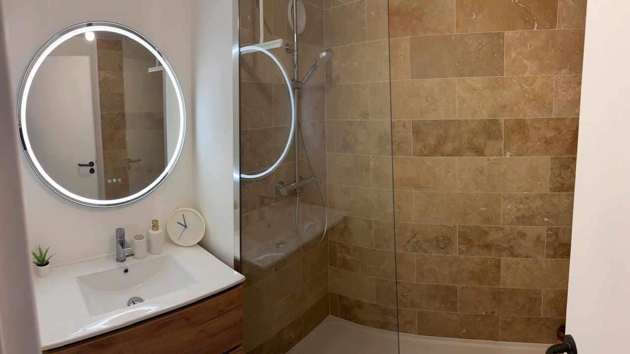 Photo of Bathroom in Etaples