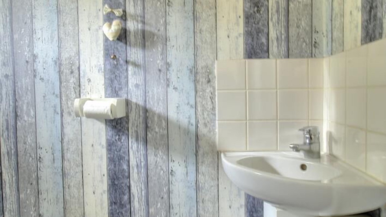 Photo of Bathroom in Fleurie