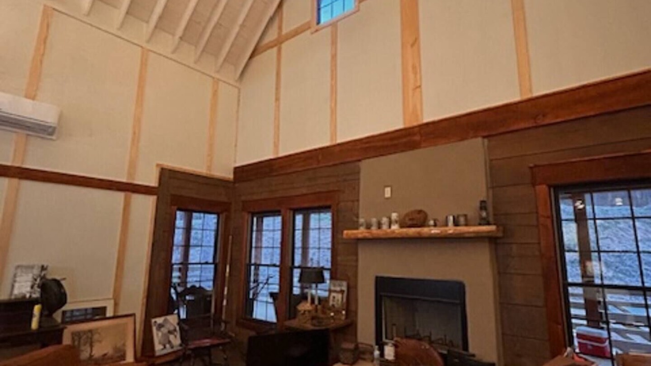 Photo of Livingroom in Lynn