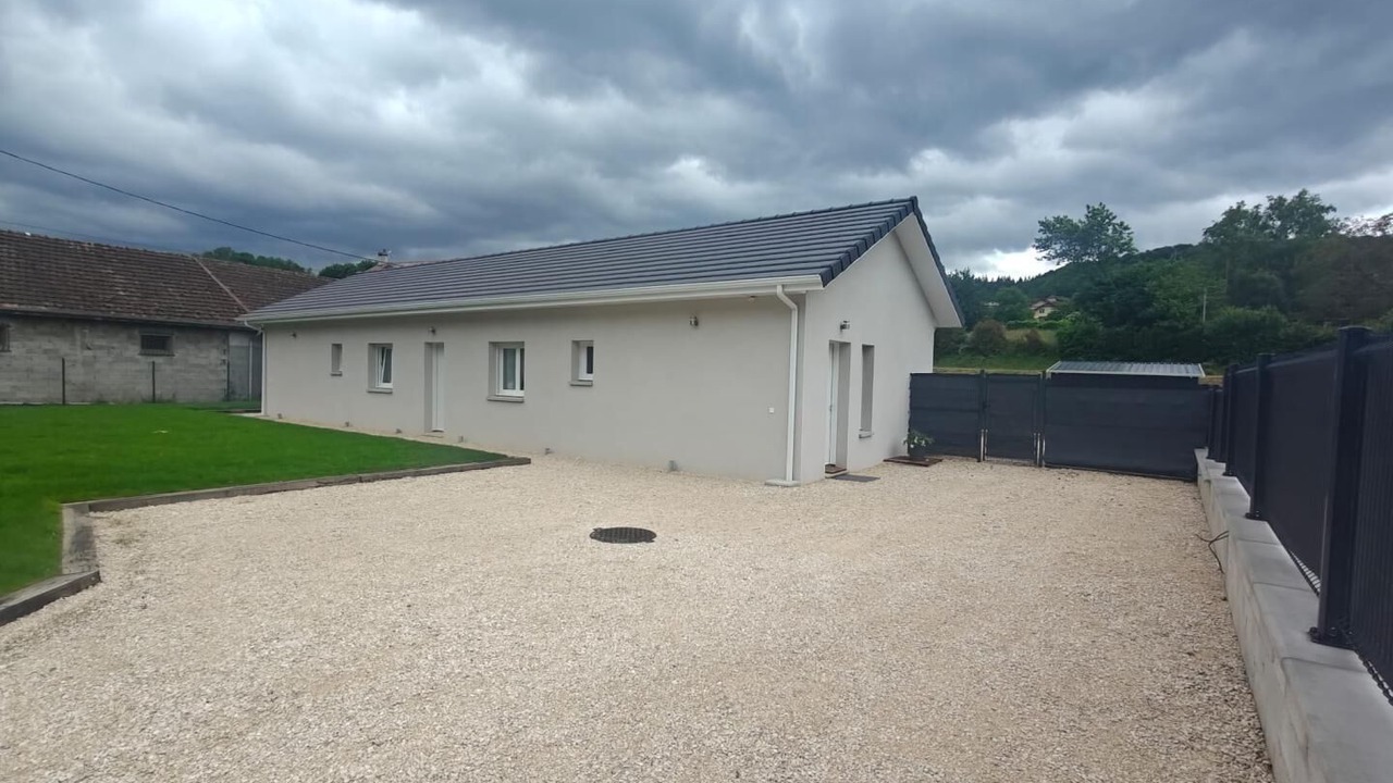 Photo of Outdoor in Saint-Pierre-de-Curtille