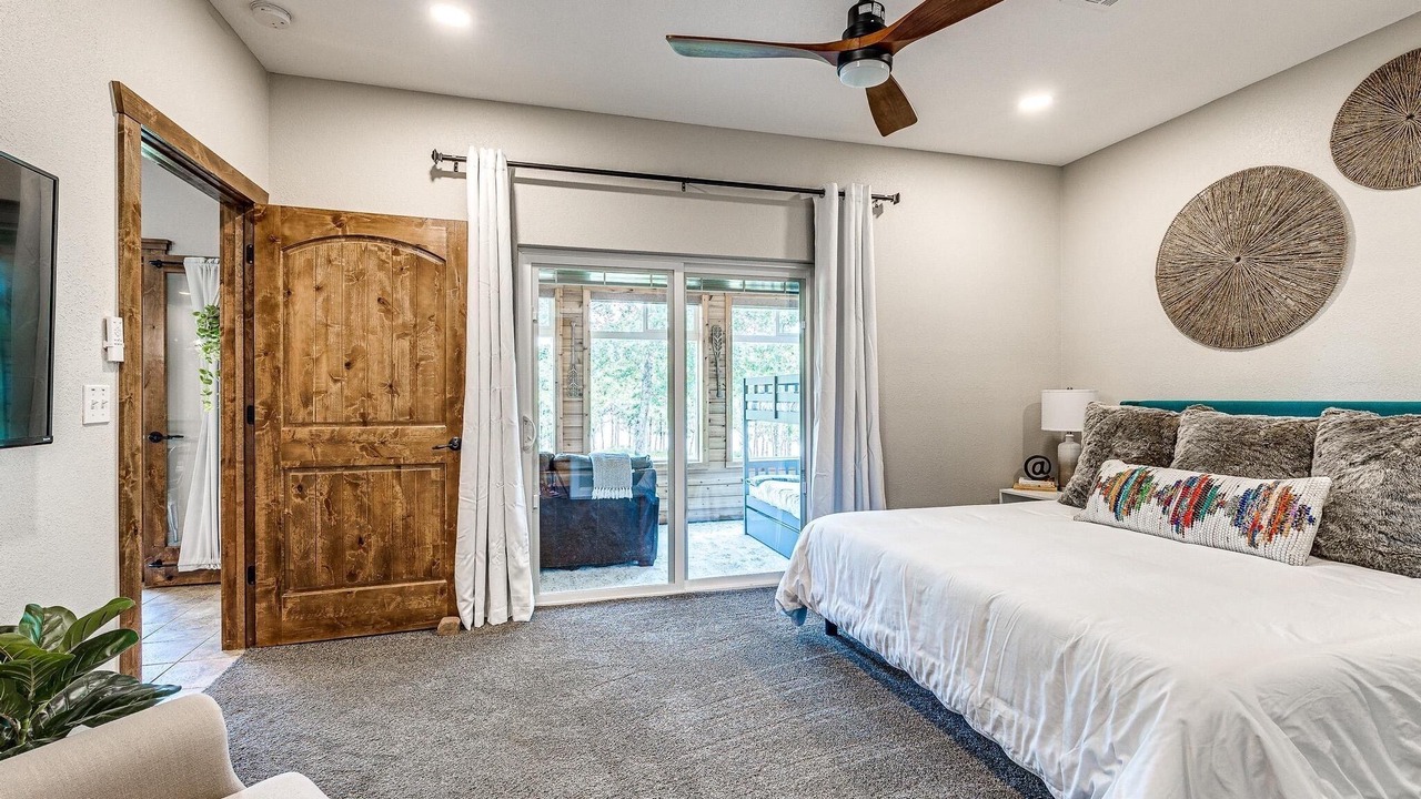Photo of Bedroom in Eufaula